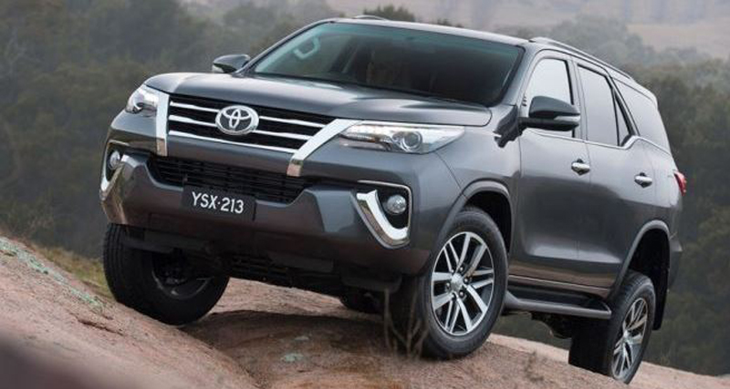 इस तारीख को लाॅन्च होनी है नई Toyota Fortuner