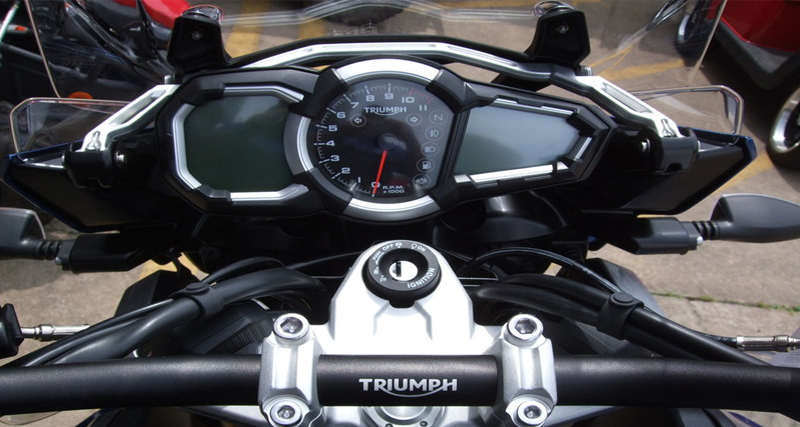 Triumph Tiger खरीदें, पाएं 66,000 की एक्सेसरीज़ मुफ्त