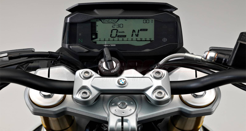 BMW G310R: अभी करना होगा लंबा इंतजार