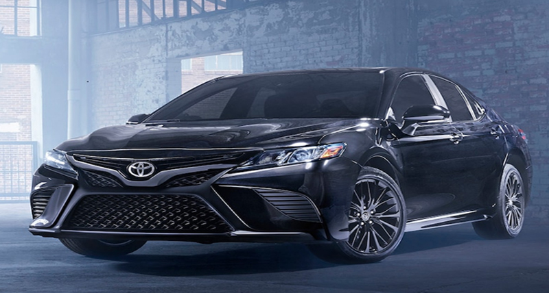 Toyota Camry भारत में टेस्टिंग के दौरान हुई स्पॉट