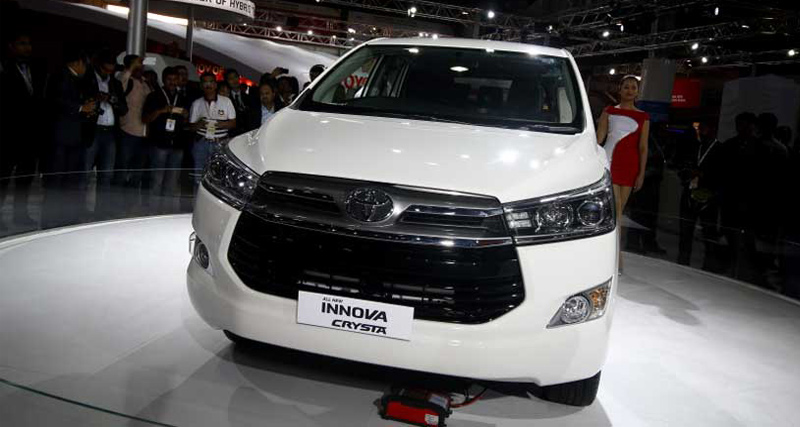 Toyota Innova Crysta की बुकिंग 30,000 पार, वेटिंग पीरियड 3 महीने पहुंचा