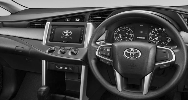 Toyota ने लाॅन्च की नई Innova Crysta, कीमत 13.8 लाख रूपए